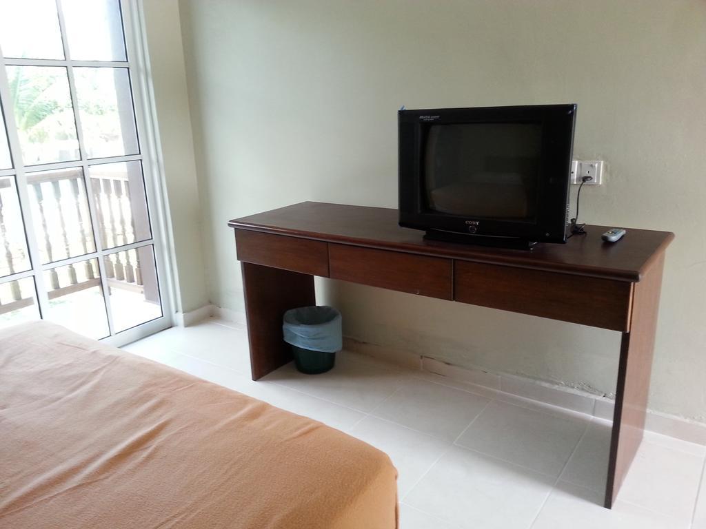 Mersing Beach Resort Zimmer foto